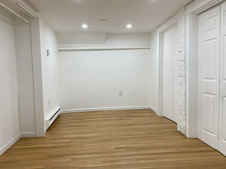 686 Parker St #1 — Photo 8