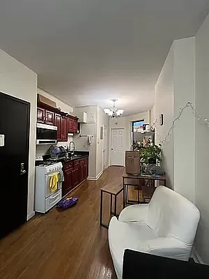 Rented by Oxford Property Group | media 57