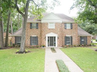 17419 Ridge Top Dr, Houston, TX 77090