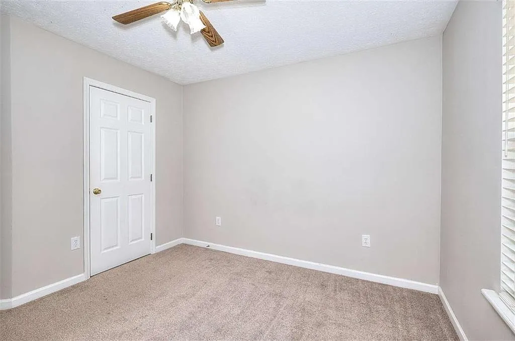 3 bed, 2.0 bath, 1538 sqft, $1,900 — Photo 4