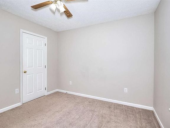 4th image of 4160 Janel Ln