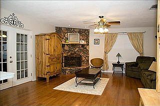 5th image of 6609 Wooddale Dr