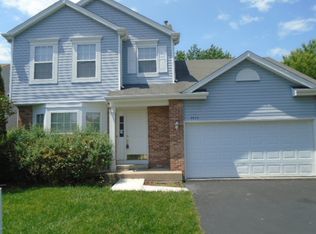 2454 N Old Pond Ln, Round Lake Beach, IL 60073