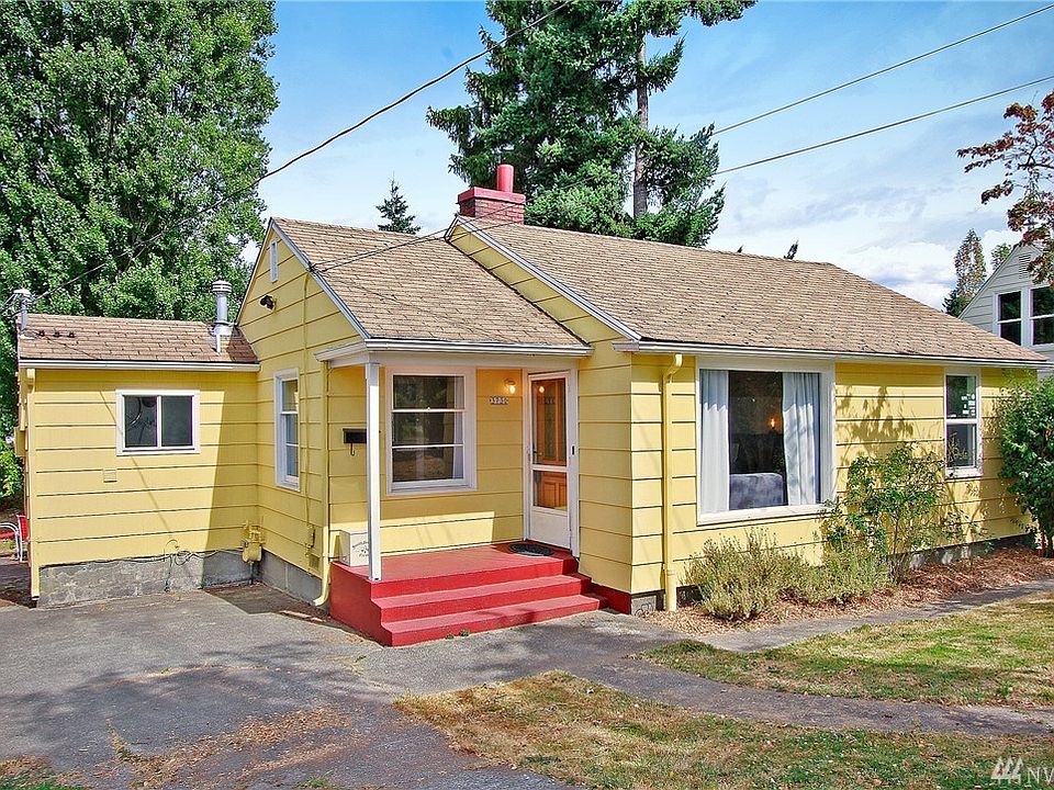 1st image of 3730 S 138th St