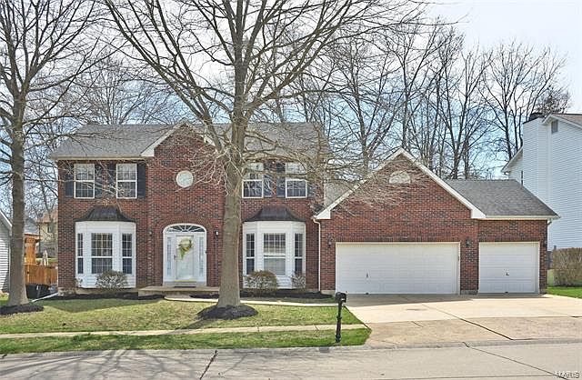 1st image of 928 Pheasant Woods Dr