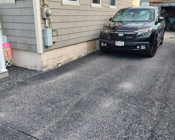 19 Bittersweet Ln — Photo 2