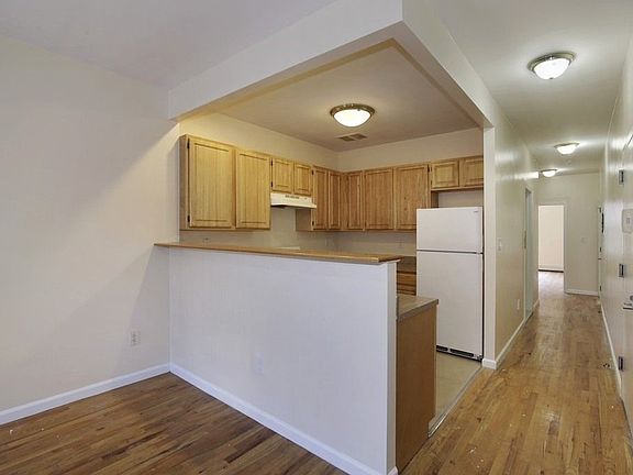 2nd image of 289 Nostrand Ave APT 3