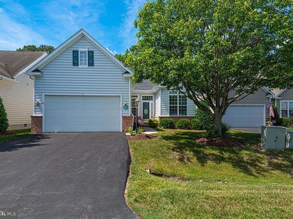 4 Hidden Lake Ct, Berlin, MD 21811