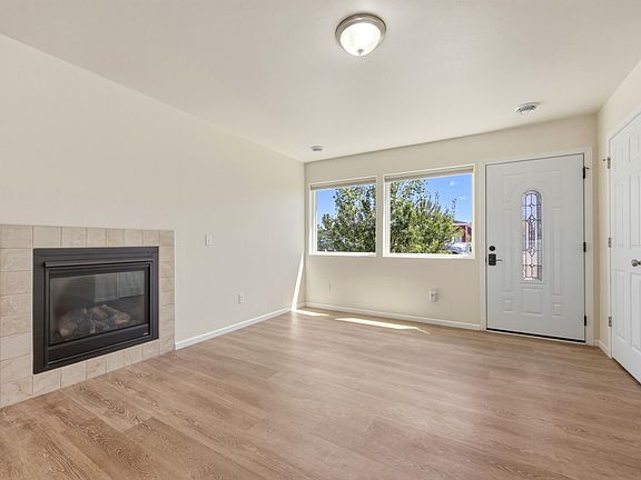 5th image of 617 Clark Cir