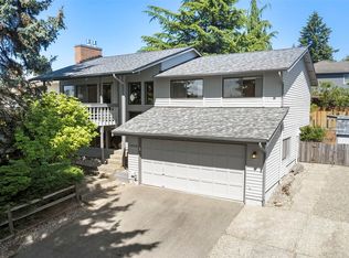 12010 9th Ct SW, Seattle, WA 98146