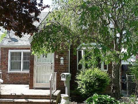 2nd image of 189 Belmont Pkwy