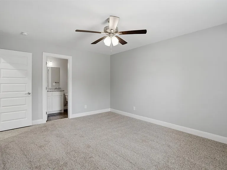 1022 W Shepherd St #1022 — Photo 26