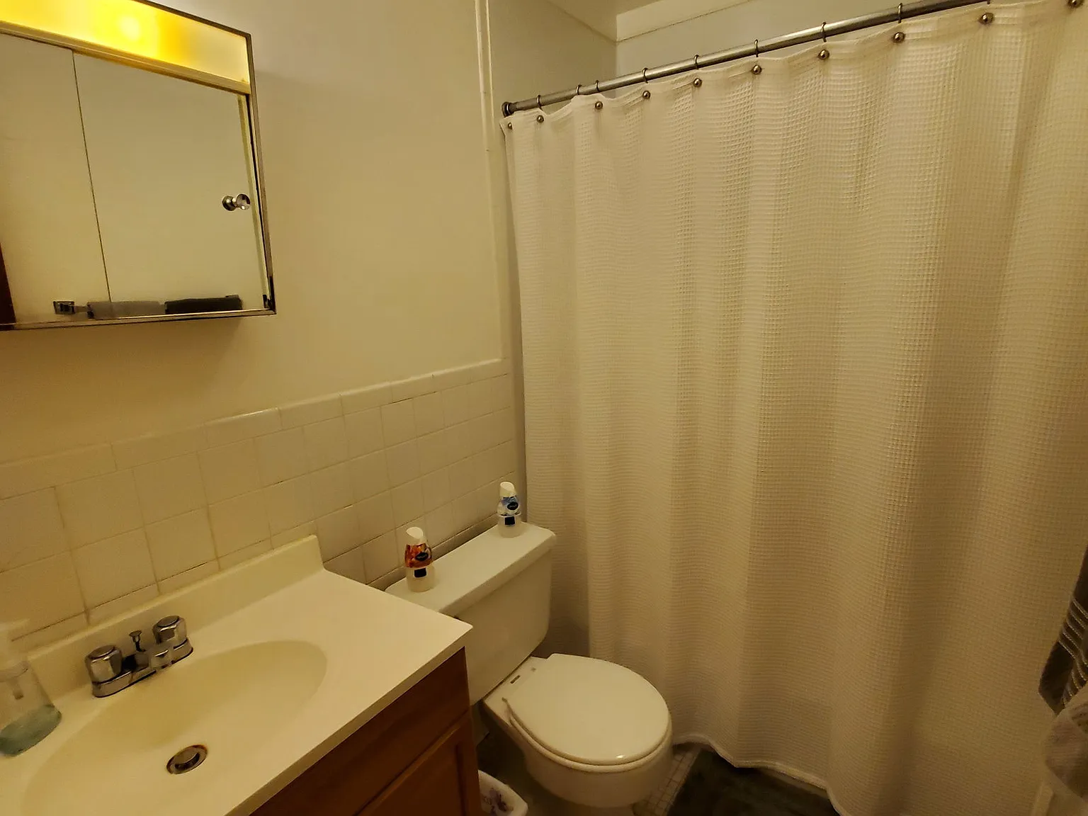 1 bed, 1.0 bath, 550 sqft, $1,700 — Photo 4
