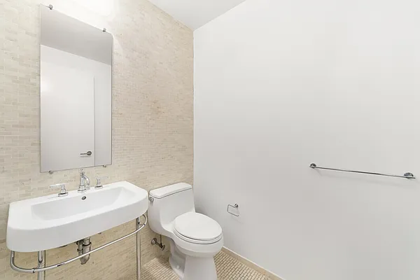 Rented by Compass | media 24