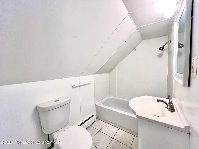 207 Midway Ave — Photo 8
