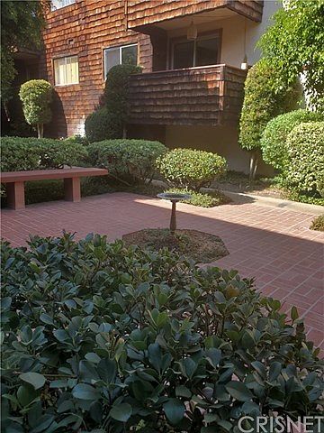 1st image of 5400 Newcastle Ave APT 39