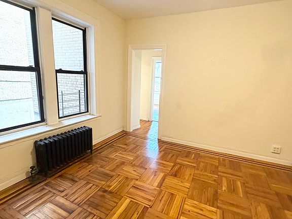 5th image of 1721 Hobart Ave APT E