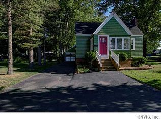 330 E Molloy Rd, Syracuse, NY 13211