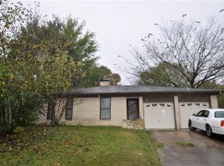 1741 N Creek Ct, Fayetteville, AR 72701