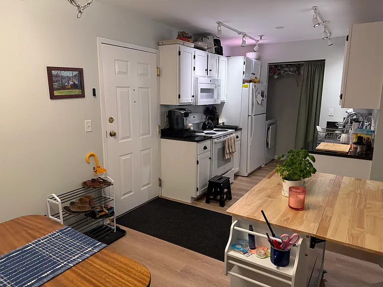 219 Hildred Dr — Photo 3