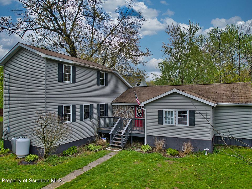 1st image of 128 Franklin Ave
