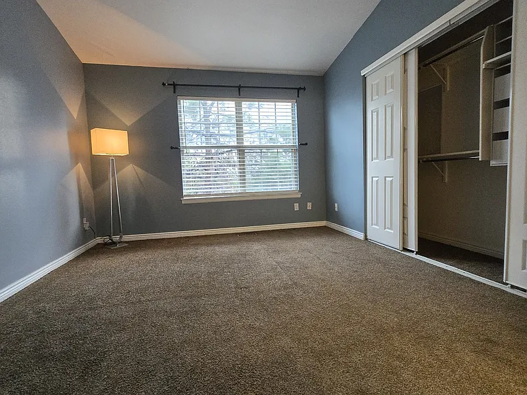 11809 E Kepner Dr — Photo 26