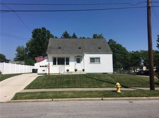 1296 Sarlson Ave, Akron, OH 44314