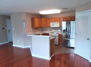 2011 Starlight Ln, Hagerstown, MD 21740