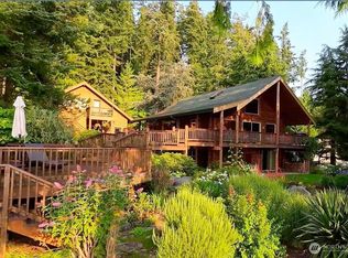 3133 Oak Bay Rd, Port Hadlock, WA 98339