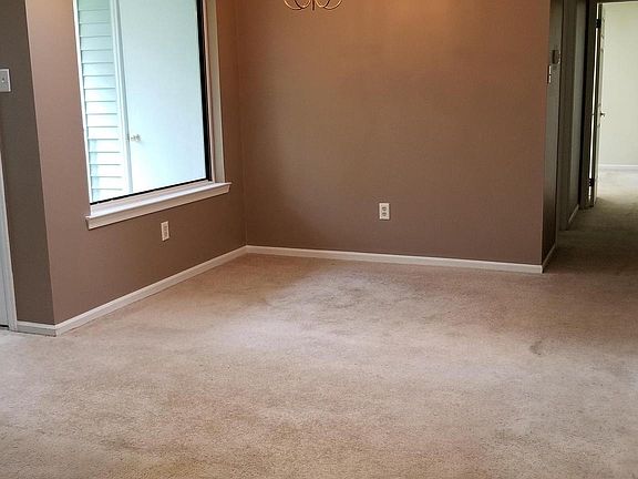 5th image of 1308 Diamond Dr