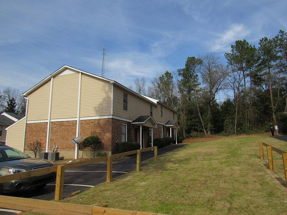 2nd image of 131 Bradleyville Rd