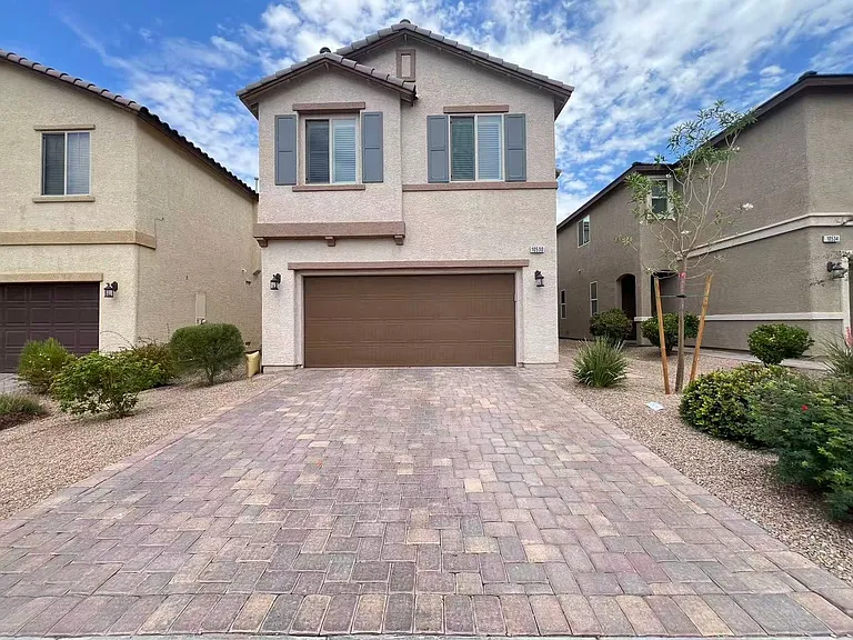 10530 Siesta Key St — Photo 1