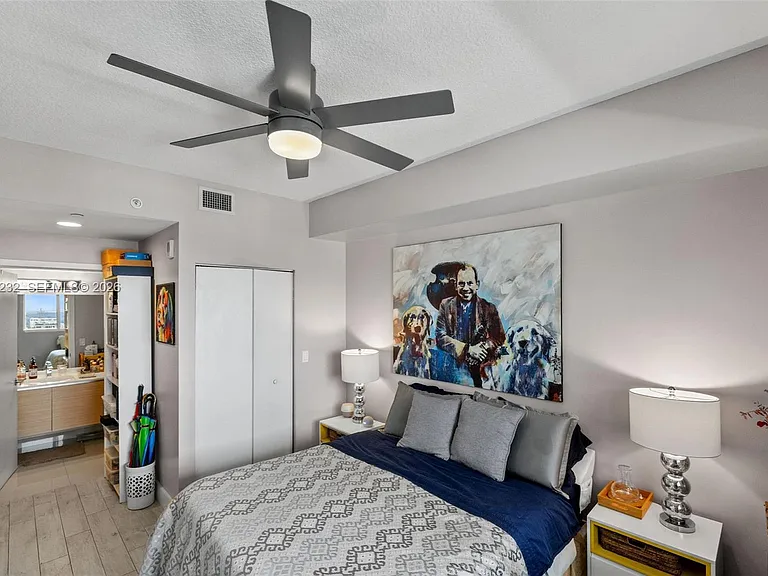 600 NE 27th St #2202 — Photo 20