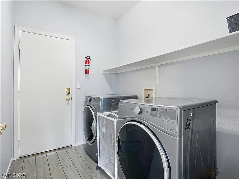 1562 Harwood Ave — Photo 27