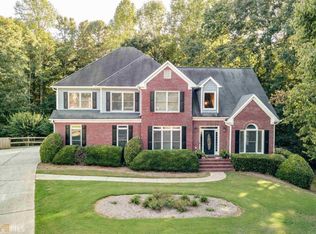 816 Glowing Embers Ct, Dacula, GA 30019