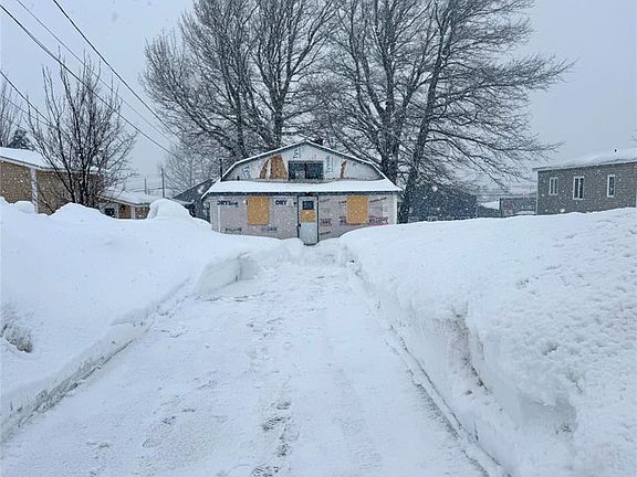 3rd image of 13 Middle Road