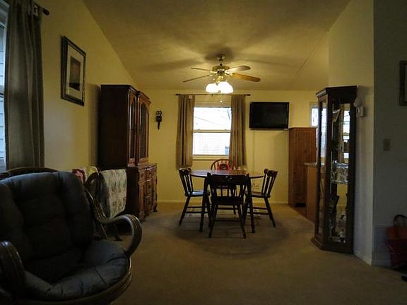 2nd image of 1275 Sweetbay Pl