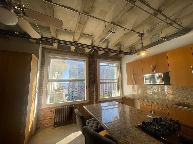 455 E Ocean Blvd — Photo 9