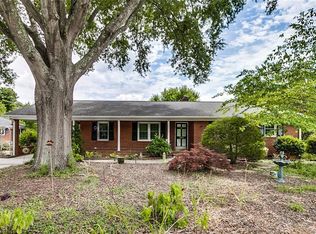 209 Holly Hill St, Ramseur, NC 27316