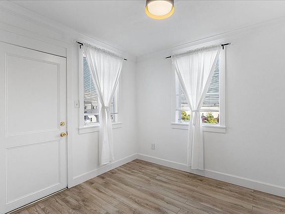 5th image of 2257 Central Ave APT 12