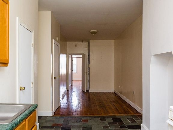 4th image of 61 Morgan Ave #3