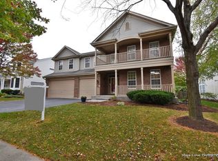 415 Bluegrass Ln, Geneva, IL 60134