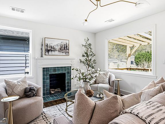 2nd image of 2008 Beecher Rd SW