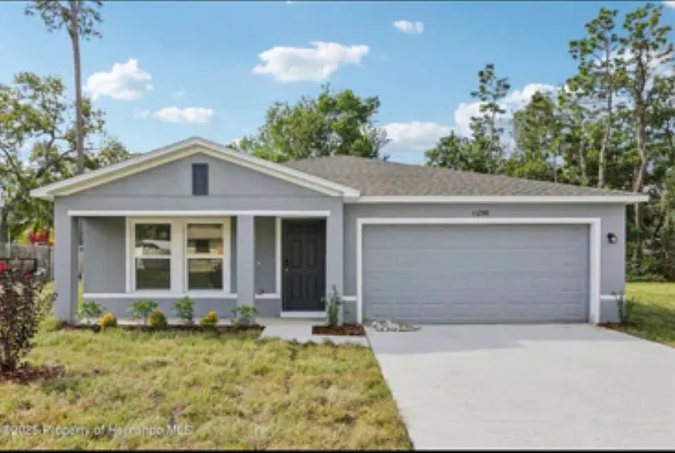 4 bed, 1672 sqft, $2,000 — Photo 1