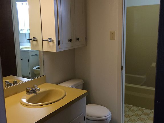 3rd image of 923 N Nellius St