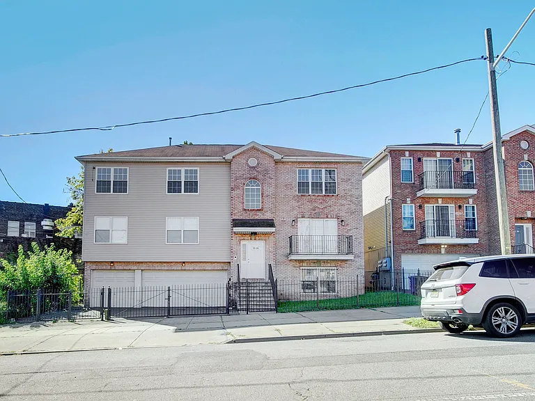 22-24 Avon Ave #1 — Photo 10