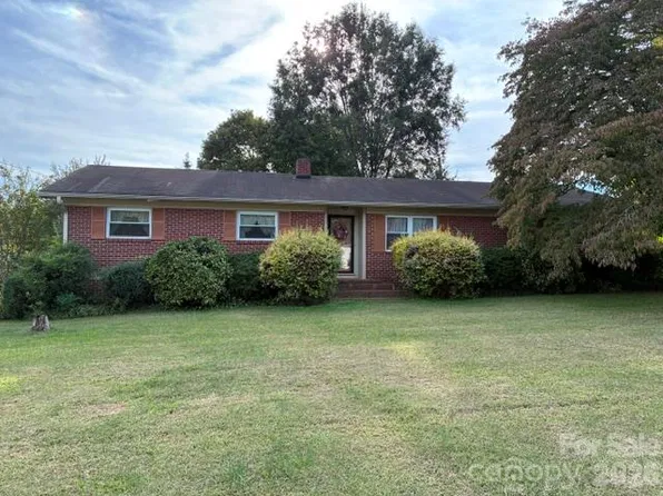 217 Tanner St, Rutherfordton, NC 28139