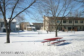 4th image of 221 20th St E