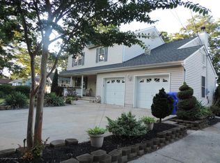 57 Cedarhurst Rd, Brick, NJ 08723