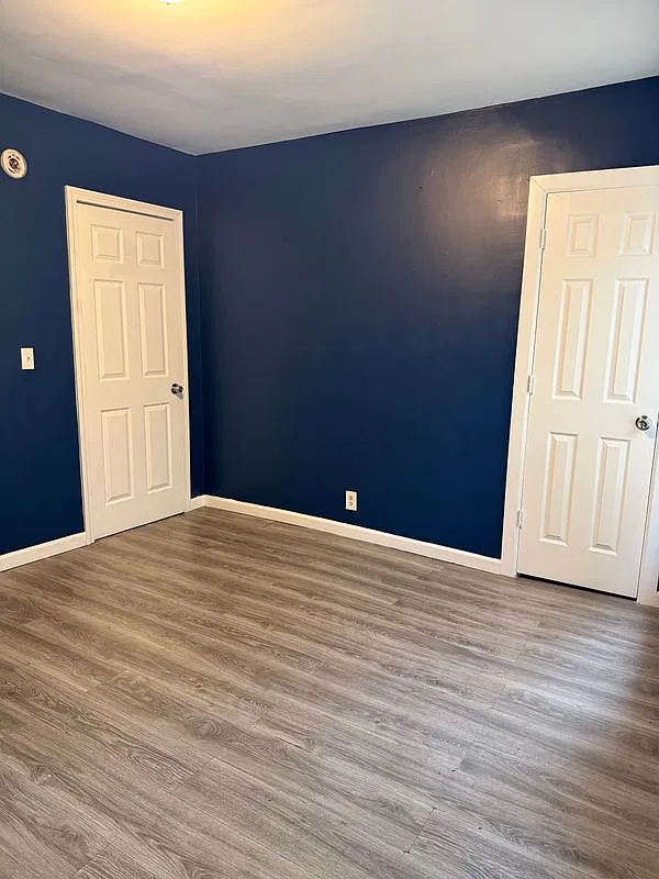 4 bed, 1.0 bath, 1350 sqft, $2,900 — Photo 4